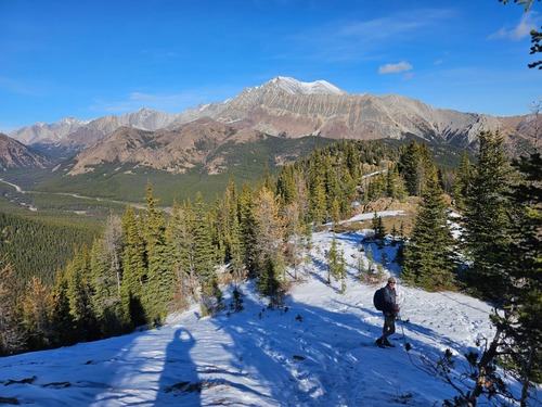 Hiking down to the saddle 