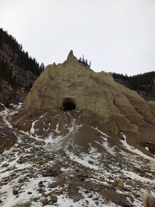 Troll cave or lovers nest. Depending on your hiking partner.
