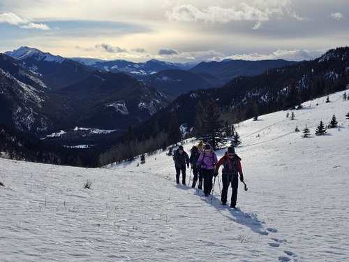 More snow than expected on the way to Grass pass