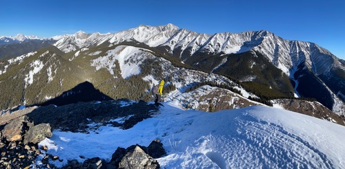 Alda, looking longingly at bigger peaks