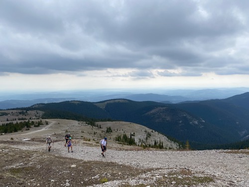 Ideal hiking conditions: cloudy and not too hot