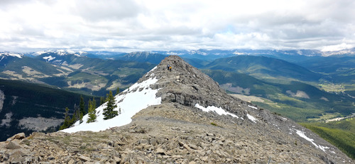 Traversing the ridge looking west.