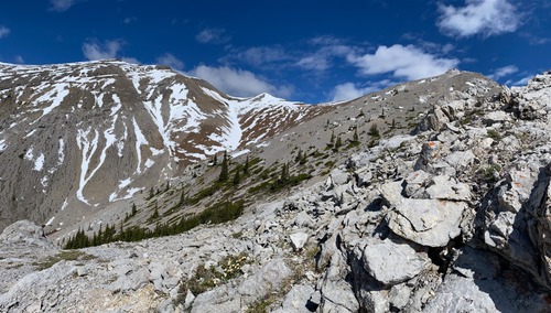 Gorgeous terrain and a beautiful morning 