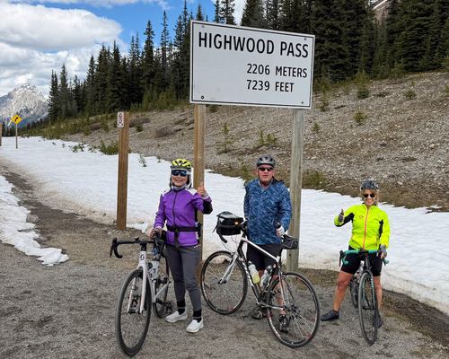 Sim, Carl and Cathy at Highwood Pass