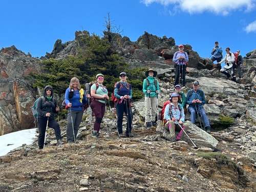 One of the most beautiful days. Ridge photo after lunch. 