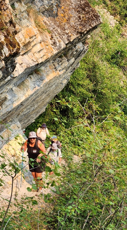 Ascending first steep rocky section