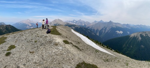 The view the other way, towards the Lake O'Hara mountains 