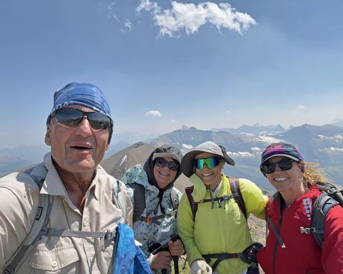 The Akamina Ridge walkers 