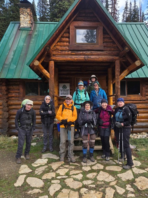 Beautiful clear morning, group is raring to get going after a comfortable night in the ACC Stanley Mitchell hut