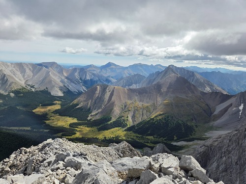 The view east from the south summit of Mount Denny, showing in the distance from left to right Romulus, Garriochmill, Glasgow, Cornwall, Outlaw, and Banded Peaks.