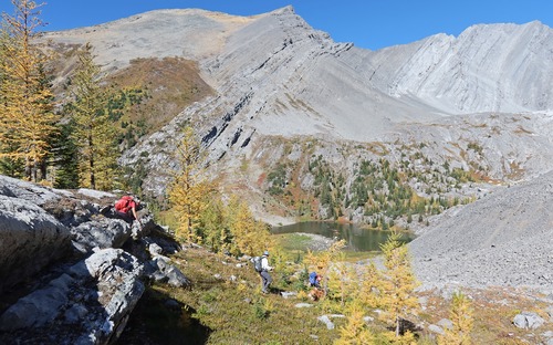 Descending into 3 Lakes valley after lunch.