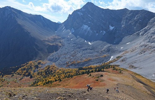 The grunt section remains the same, as the improved route ends on the grassy bench below.