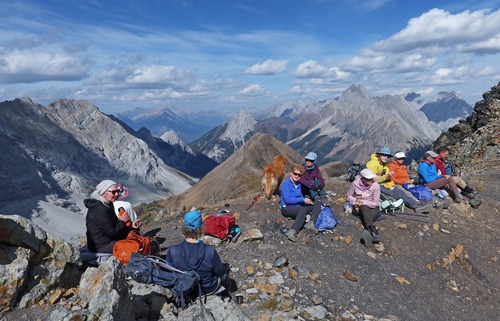 Lunchtime on the summit. 