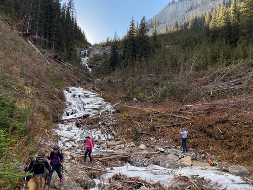 Icy waterfalls and impressive avalanche debris field