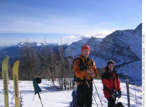 {154 Phil Cree} and {152 Rosanne Cadie} on Panorama Ridge