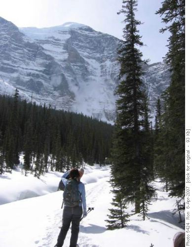 avalanche cloud on Mt.Temple