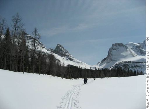 Heading to Whistling pass