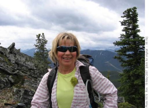 Barb with wolf lichen boutonniere