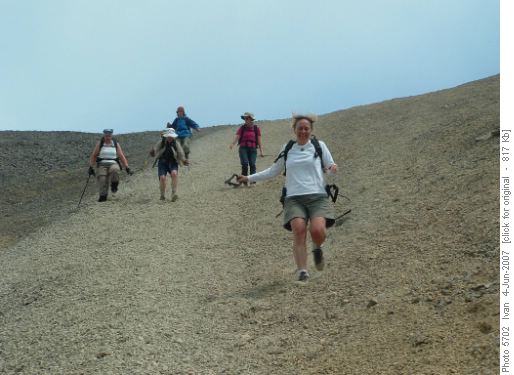 Yamnuska back-side scree-Alicja,Jeannette,Dorota,Jeanne,Kim