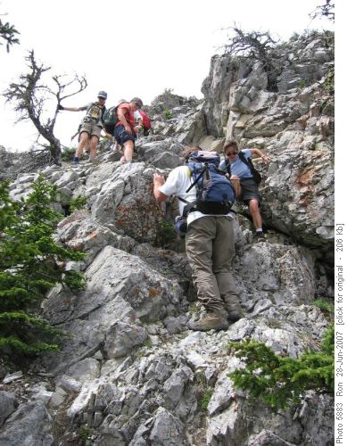 Easy scramble on the ridge north of Baldy Pass