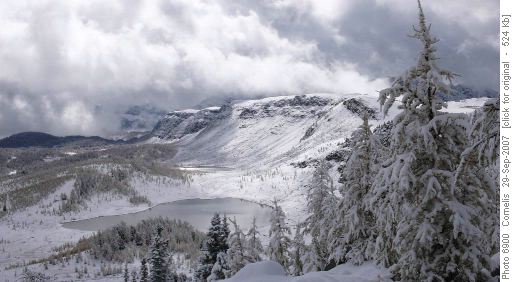 The Monarch Ramparts (2,438m) seen from just above Healy Pass