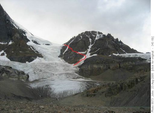 Wooley-Diadem Icefall and route to col
