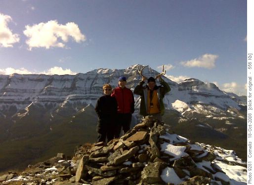 Mihaela, Joe & Cornelis on Mt Ware (2,124m), Bluerock Mt (2,789m) in the background