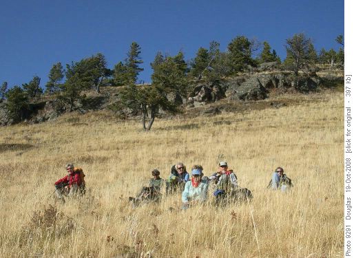 Grassy rest stop on SE ridge descent