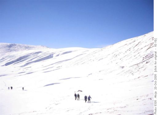 Traversing North of Katherine Lake
